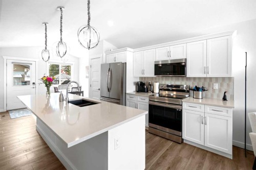 7403 44 Avenue, Camrose, AB - Indoor Photo Showing Kitchen With Double Sink With Upgraded Kitchen