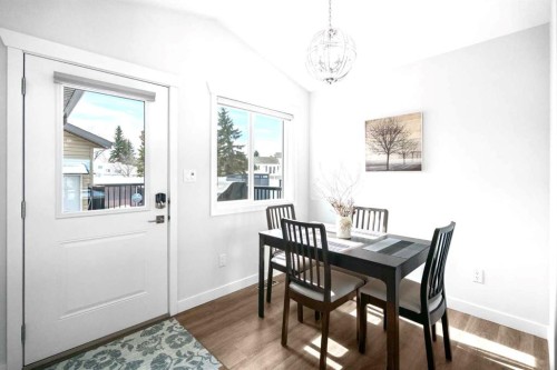 7403 44 Avenue, Camrose, AB - Indoor Photo Showing Dining Room