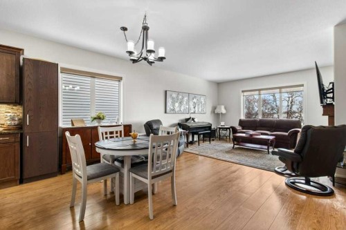 4916 Beardsley Avenue, Lacombe, AB - Indoor