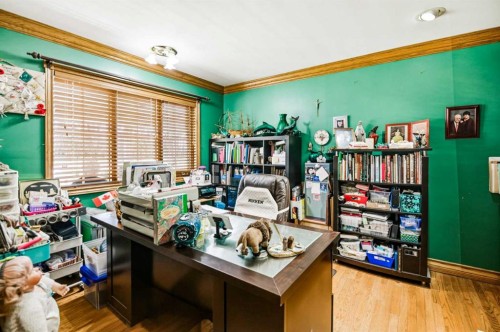 3000 35 Street, Ponoka, AB - Indoor