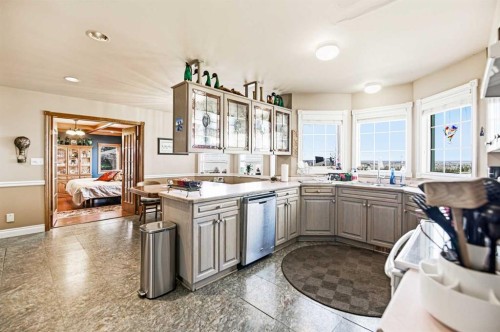 3000 35 Street, Ponoka, AB - Indoor Photo Showing Kitchen