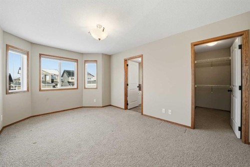 9 Thomas Place, Red Deer, AB - Indoor Photo Showing Other Room