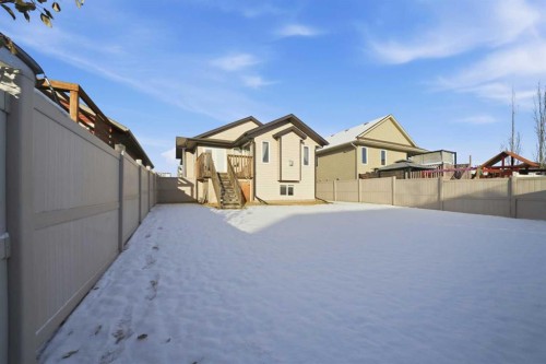9 Thomas Place, Red Deer, AB - Outdoor