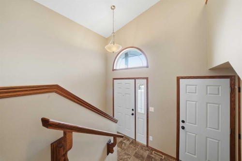 9 Thomas Place, Red Deer, AB - Indoor Photo Showing Other Room