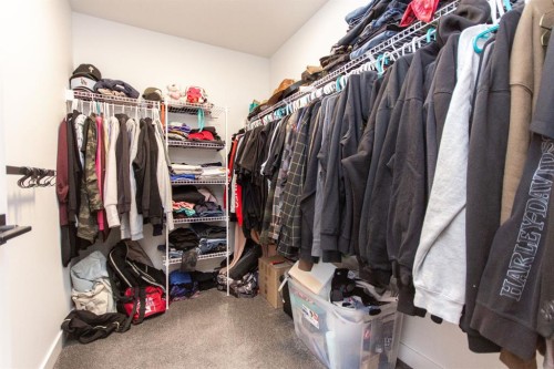 66 Henderson Crescent, Penhold, AB - Indoor With Storage