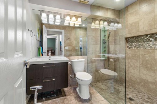 37 Northstar Drive, Lacombe, AB - Indoor Photo Showing Bathroom