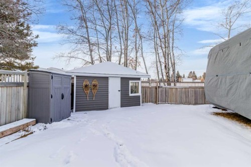 37 Northstar Drive, Lacombe, AB - Outdoor
