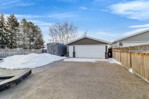 37 Northstar Drive, Lacombe, AB - Outdoor