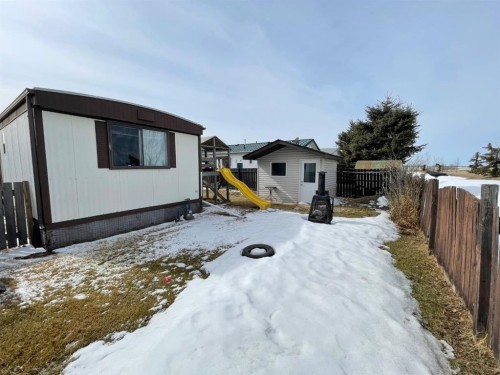 4908 55 Avenue, Camrose, AB - Outdoor