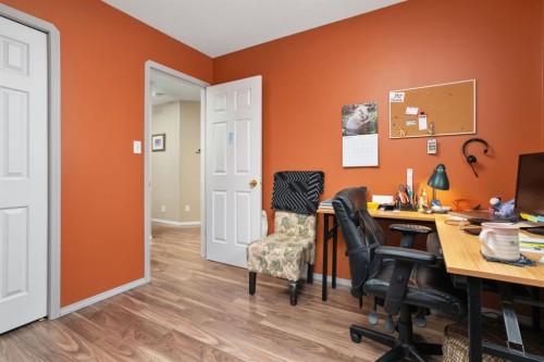 132 Edgewood Close, Camrose, AB - Indoor Photo Showing Office