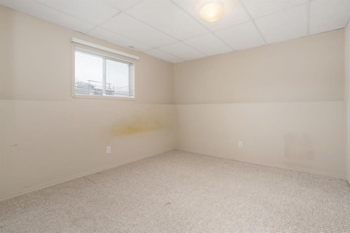 132 Edgewood Close, Camrose, AB - Indoor Photo Showing Other Room