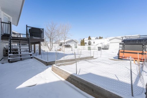 132 Edgewood Close, Camrose, AB - Outdoor