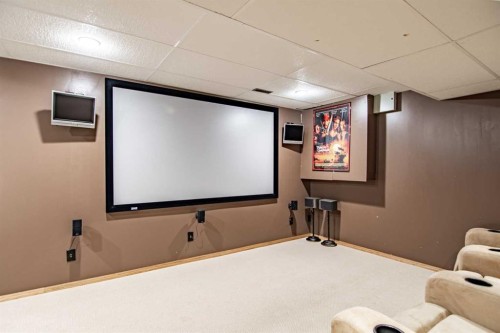 22 Doan Avenue, Red Deer, AB - Indoor Photo Showing Other Room