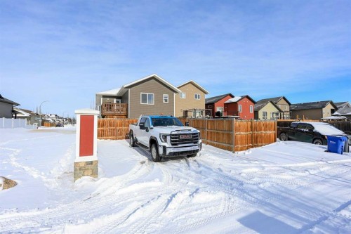 267 Lancaster Drive, Red Deer, AB - Outdoor