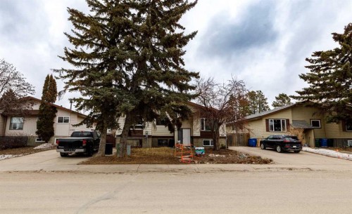 6343 58 Ave Avenue West, Red Deer, AB - Outdoor