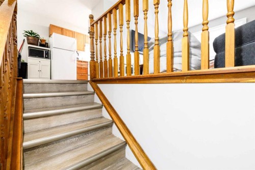 6343 58 Ave Avenue West, Red Deer, AB - Indoor Photo Showing Other Room