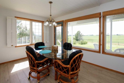 37466 Range Road 263, Rural Red Deer County, AB - Indoor Photo Showing Dining Room