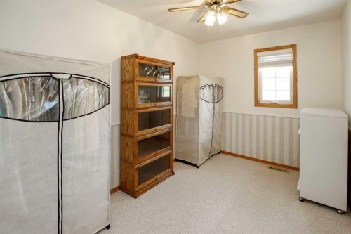 37466 Range Road 263, Rural Red Deer County, AB - Indoor Photo Showing Other Room