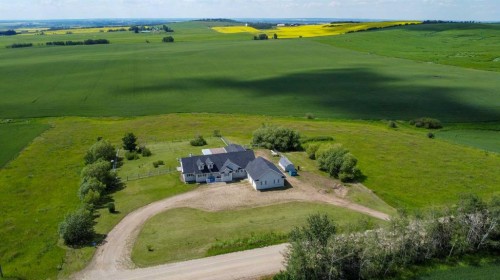 37466 Range Road 263  Rural Red Deer County, AB T4N 5E2