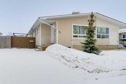 33 Wells Street Red Deer, AB T4N 5Y2