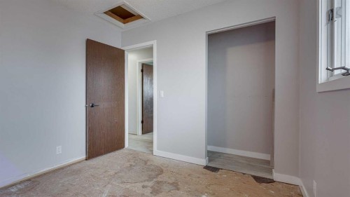 45 Nichols Crescent, Red Deer, AB - Indoor Photo Showing Other Room