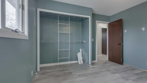 45 Nichols Crescent, Red Deer, AB - Indoor Photo Showing Other Room