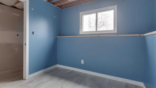 45 Nichols Crescent, Red Deer, AB - Indoor Photo Showing Other Room