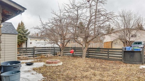 45 Nichols Crescent, Red Deer, AB - Outdoor