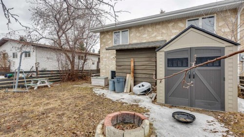 45 Nichols Crescent, Red Deer, AB - Outdoor