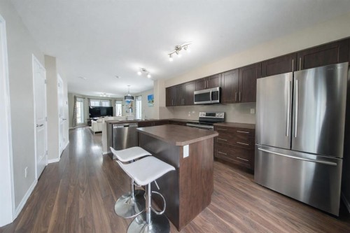 807-30 Carleton Avenue, Red Deer, AB - Indoor Photo Showing Kitchen With Upgraded Kitchen