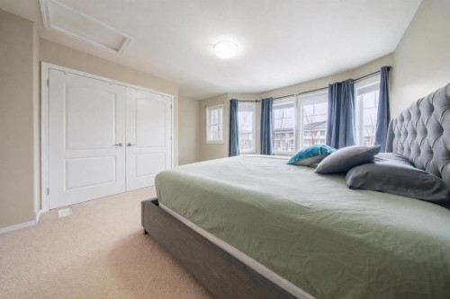 807-30 Carleton Avenue, Red Deer, AB - Indoor Photo Showing Bedroom