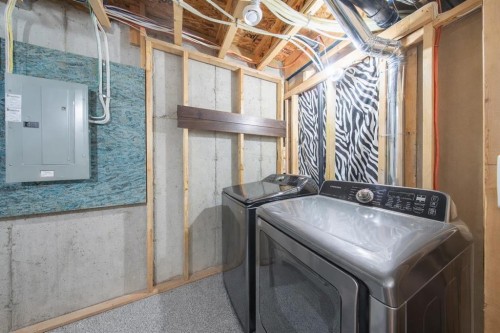 807-30 Carleton Avenue, Red Deer, AB - Indoor Photo Showing Laundry Room