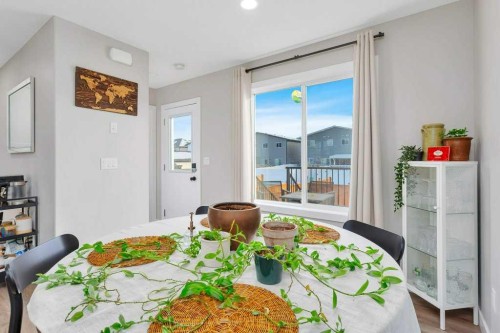 49 Evergreen Way, Red Deer, AB - Indoor Photo Showing Dining Room