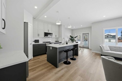 114 Palmer Circle, Blackfalds, AB - Indoor Photo Showing Kitchen With Upgraded Kitchen