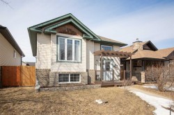 44 White Avenue Red Deer, AB T4N 7E5