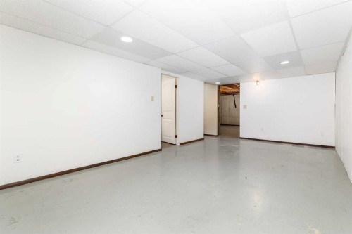 17 George Crescent, Red Deer, AB - Indoor Photo Showing Other Room
