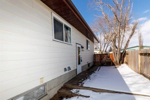 17 George Crescent, Red Deer, AB - Outdoor With Exterior