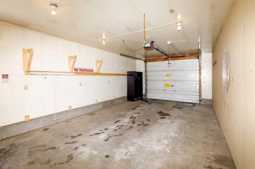 17 George Crescent, Red Deer, AB - Indoor Photo Showing Garage