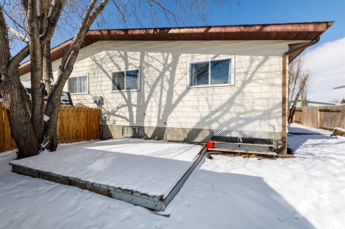 17 George Crescent, Red Deer, AB - Outdoor With Exterior