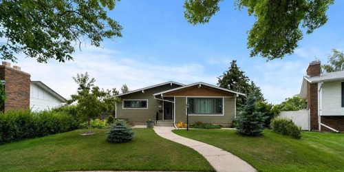 5811 41 Avenue  Camrose, AB T4V 2S2