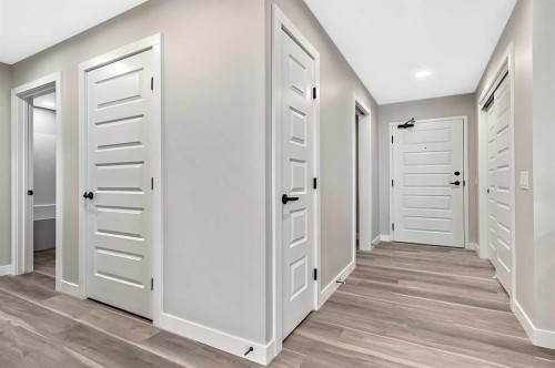 405-97 Station Drive, Sylvan Lake, AB - Indoor Photo Showing Other Room