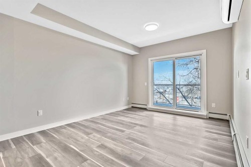 405-97 Station Drive, Sylvan Lake, AB - Indoor Photo Showing Other Room