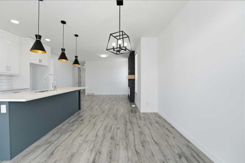 4240 Bauman Way, Innisfail, AB - Indoor Photo Showing Kitchen With Upgraded Kitchen