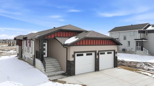 4240 Bauman Way, Innisfail, AB - Outdoor