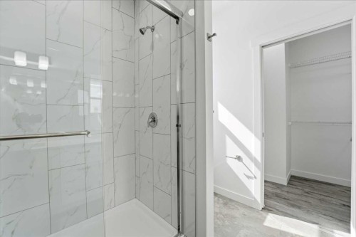 4240 Bauman Way, Innisfail, AB - Indoor Photo Showing Bathroom