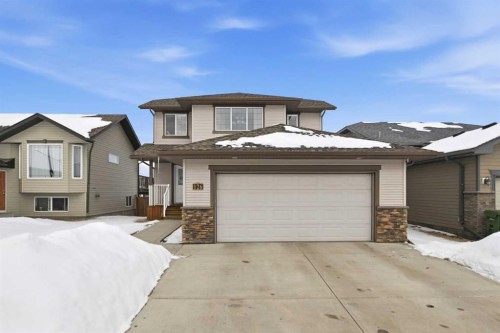 126 Larsen Crescent  Red Deer, AB T4R 0J3