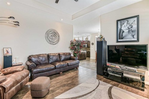 18 Mackenzie Crescent, Lacombe, AB - Indoor Photo Showing Living Room