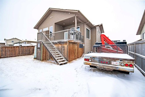 18 Mackenzie Crescent, Lacombe, AB - Outdoor
