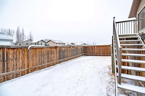 18 Mackenzie Crescent, Lacombe, AB - Outdoor