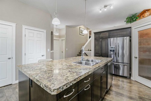 18 Mackenzie Crescent, Lacombe, AB - Indoor Photo Showing Kitchen With Double Sink With Upgraded Kitchen